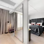 Clarion Hotel