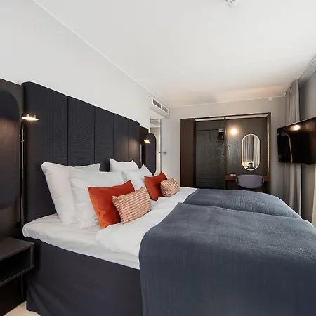 Clarion Hotel