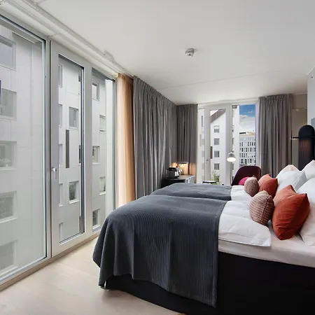 Clarion 4*