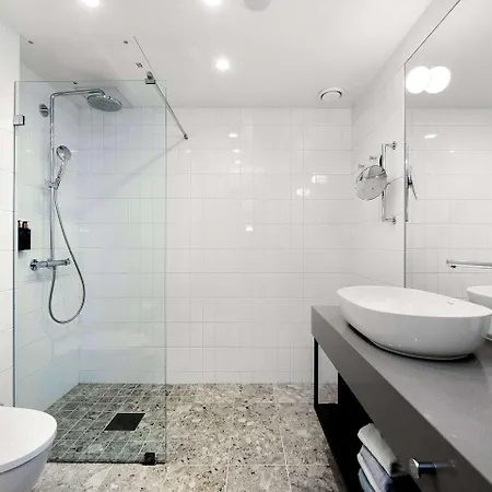 Clarion 4*