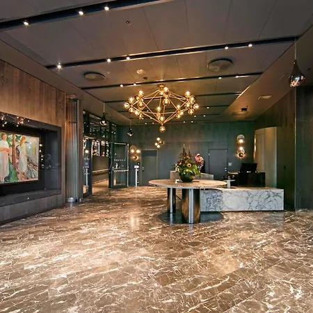 Clarion 4*